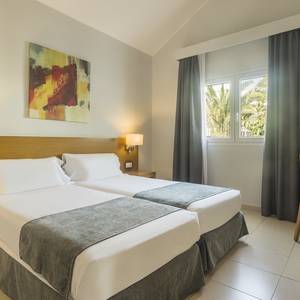 1 bedroom apartment Hotel ILUNION Costa Sal Lanzarote Puerto del Carmen